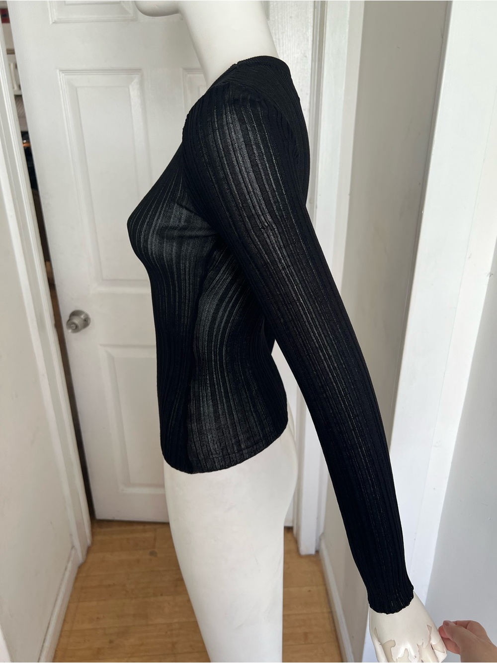 Dissh Black Eva Long Sleeves Knit Top Viscose Nylon Blend Semi Sheer Size S - Picture 5 of 10